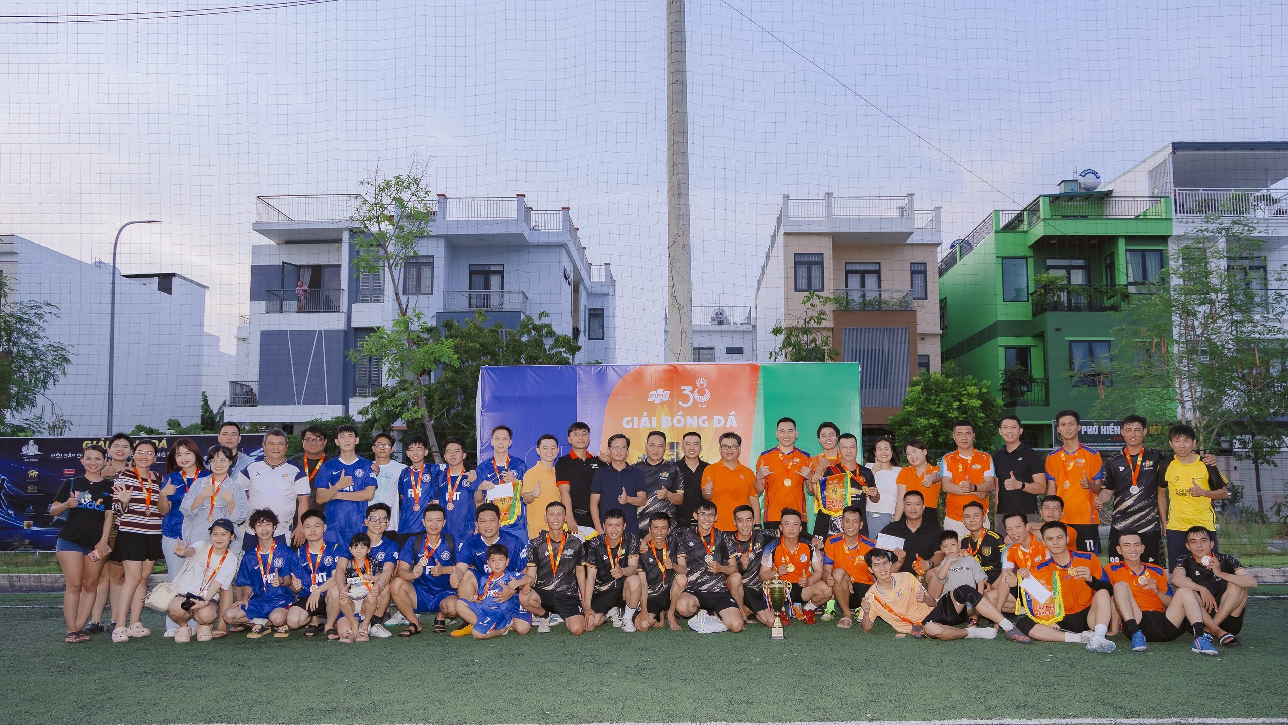 Be mac Giai FPT Cup 13.9 scaled